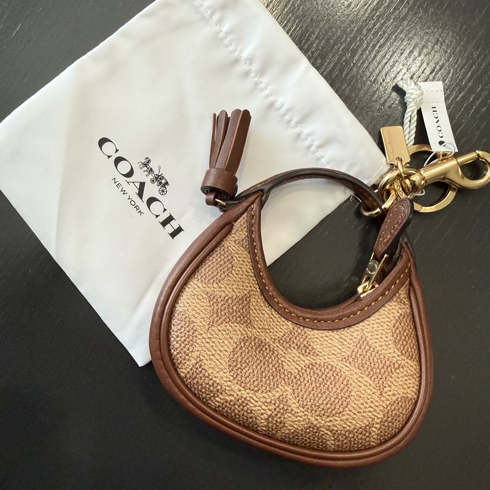 Coach Mini Carmen Bag Charm - NWT - Picture 2 of 7